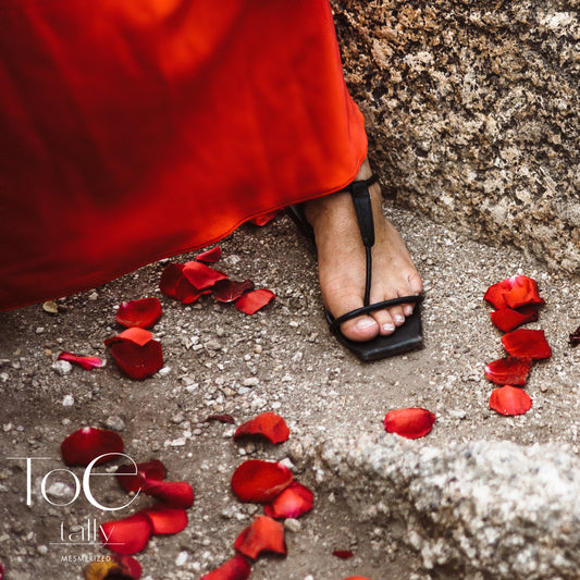 Red Rose Toes